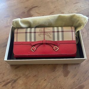 Burberry wallet